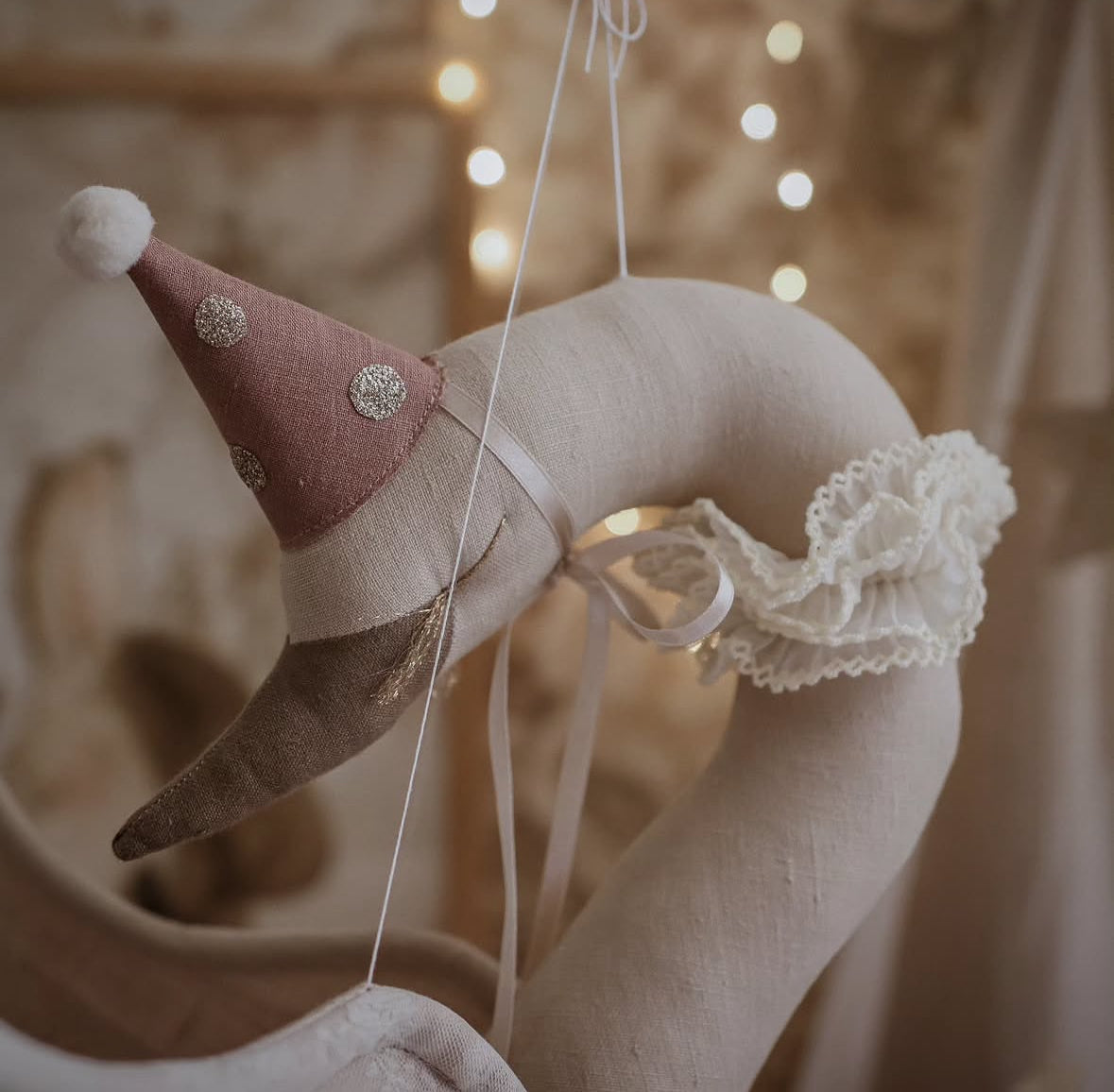 【stock】Swan with lace