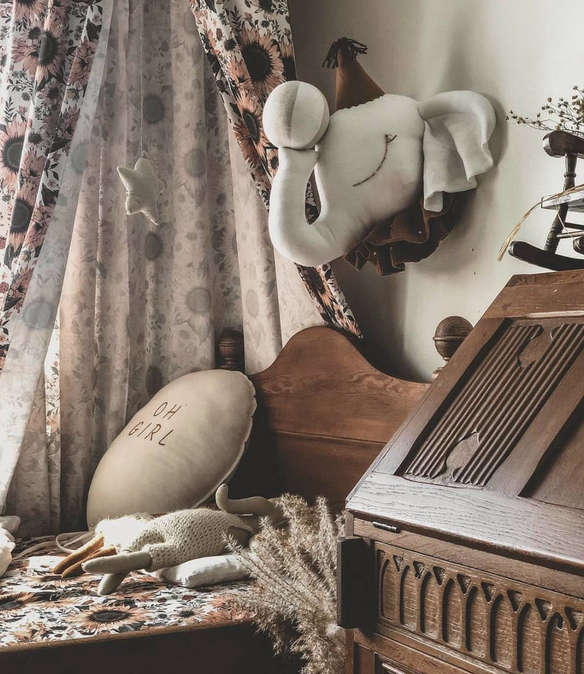 【Made‐to‐order】Elephant circus