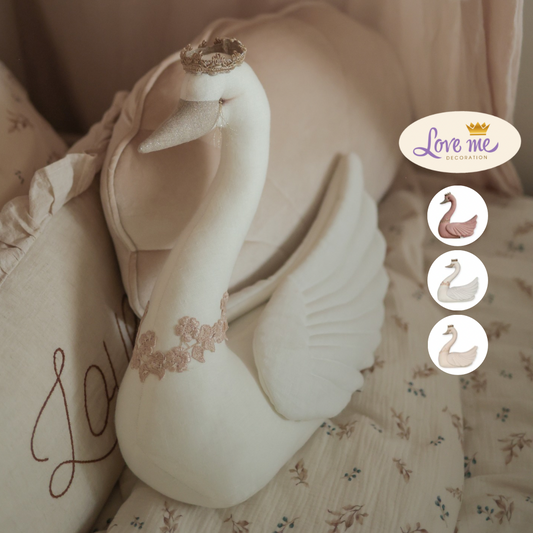 【stock】Swan with crown
