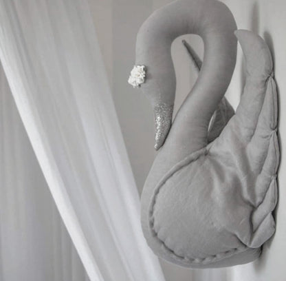 【Made‐to‐order】Swan with flower