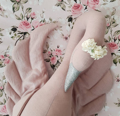 【Made‐to‐order】Swan with flower