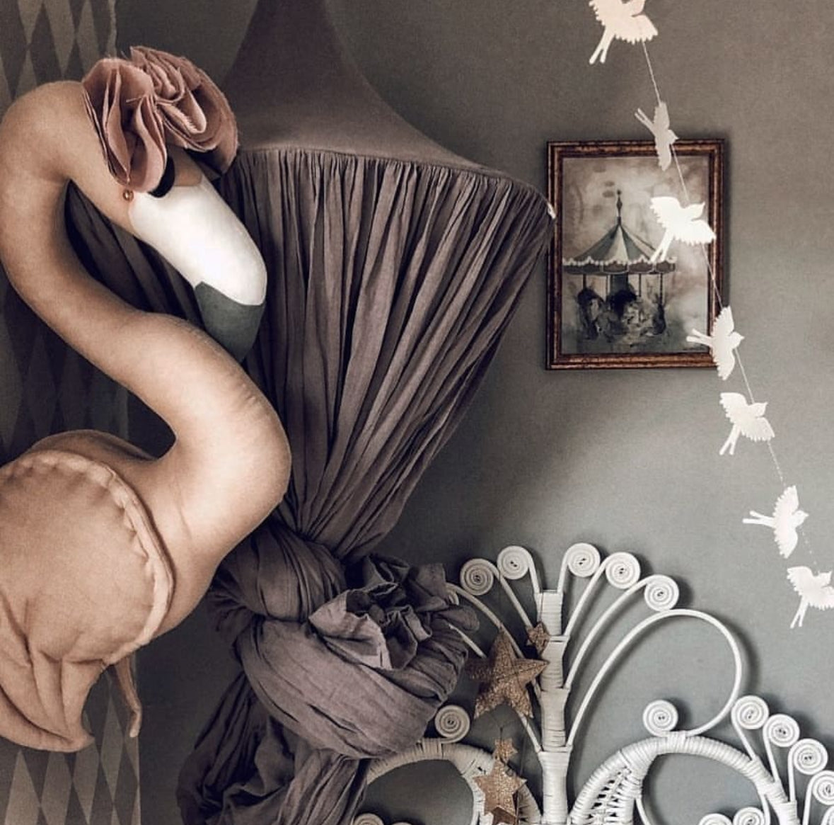 【Made‐to‐order】Powder flamingo with crown