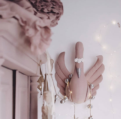 【Made‐to‐order】Swan with flower